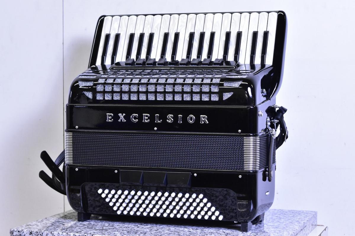 Excelsior Model 496 エキセルシャー アコーディオン | 楽器の買取屋さん