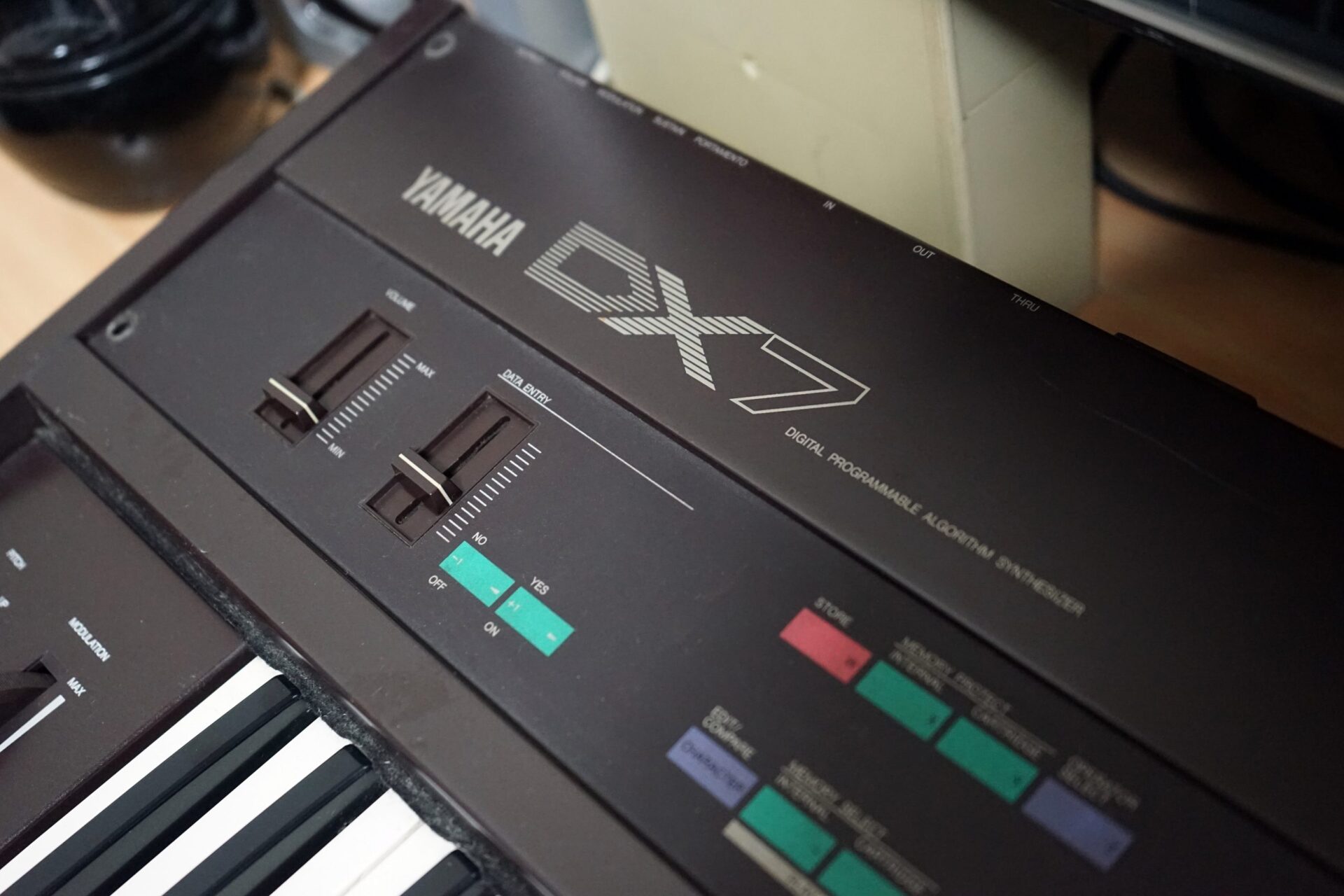 【買取強化中】YAMAHA DX7 | 楽器の買取屋さん