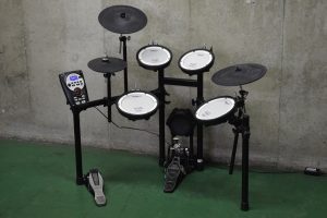 ローランドの買取相場はどれぐらい？高価買取の電子ドラムも紹介
