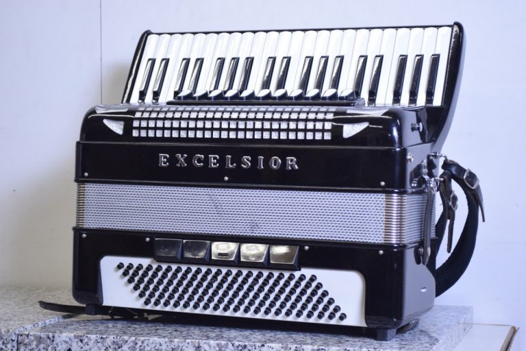 エキセルシャー excelsior NO.536 アコーディオン イタリア製 - 鍵盤楽器