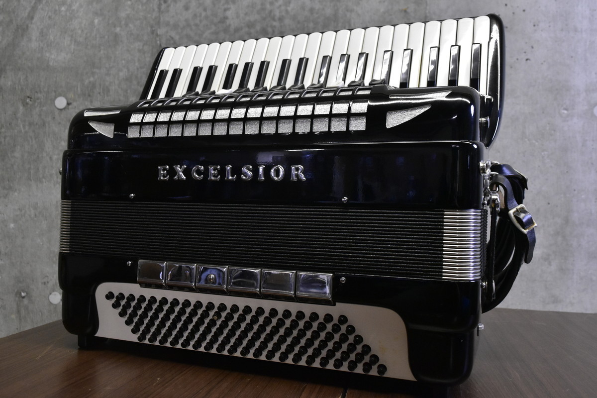 EXCELSIOR/エキセルシャー アコーディオン PROFESSIONAL MODEL 940 | 楽器の買取屋さん