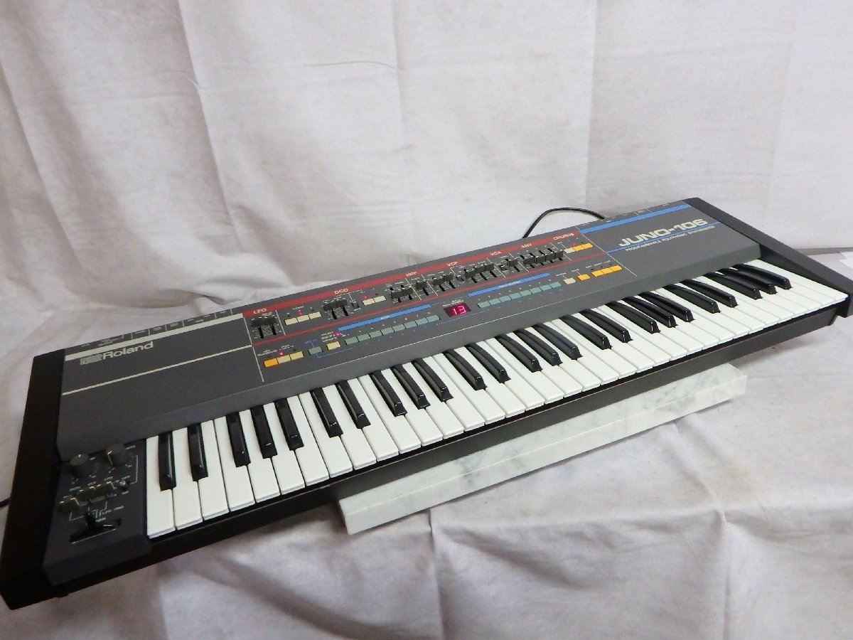 Roland JUNO-106 アナログシンセサイザー - 楽器の買取屋さん｜最短30