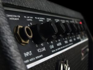 ギターノイズがひどい時の対策方法とは？ノイズの原因や簡単な対策方法も解説