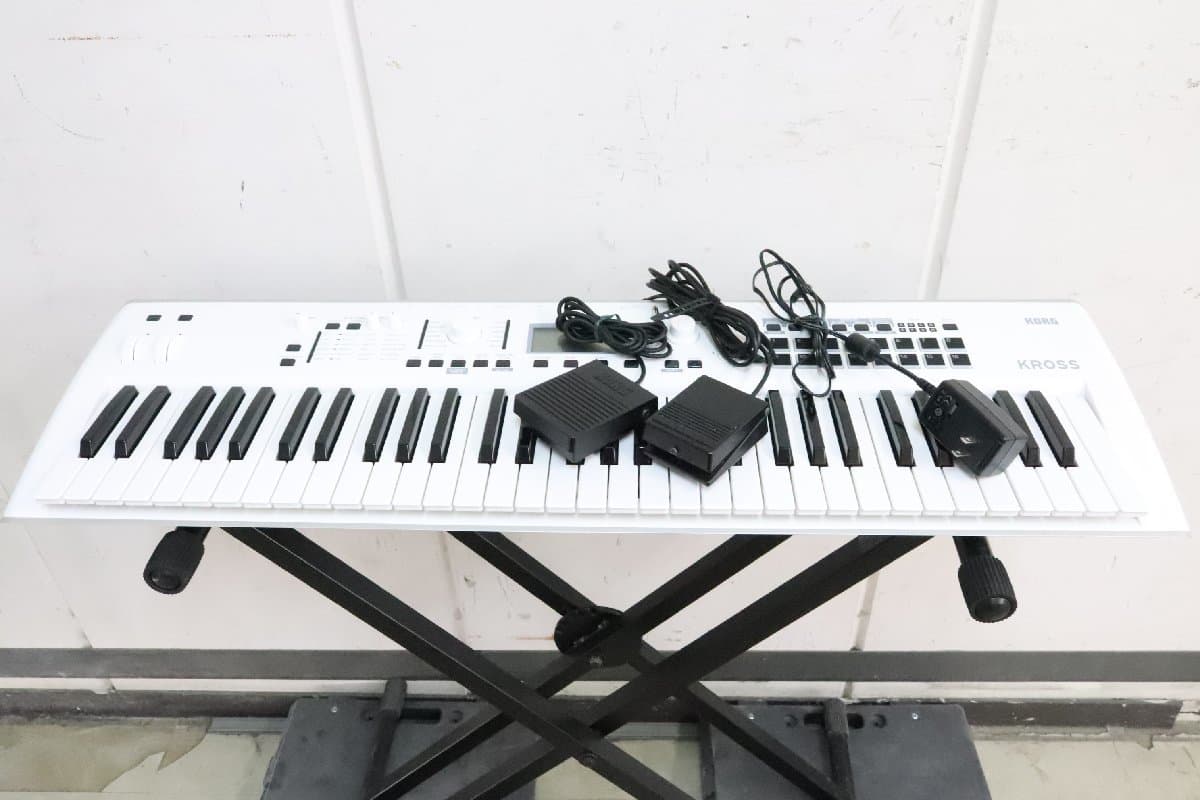 KORG コルグ シンセサイザー KROSS2-61 ホワイト 61鍵盤 KORG KROSS2-61-SC 発表！1900以上の音色で演奏できる白シンセ