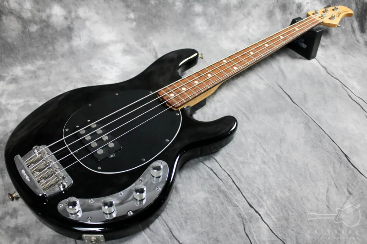 MUSIC MAN StingRay EX BLK スティングレイ エレキベース | 楽器の買取屋さん