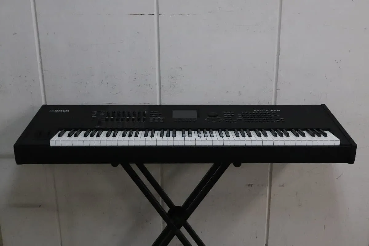 YAMAHA ヤマハ キーボード シンセサイザー MM8 Yamaha MM8 Review - YouTube