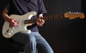 ギターの空ピッキングとは？練習方法やコツを紹介