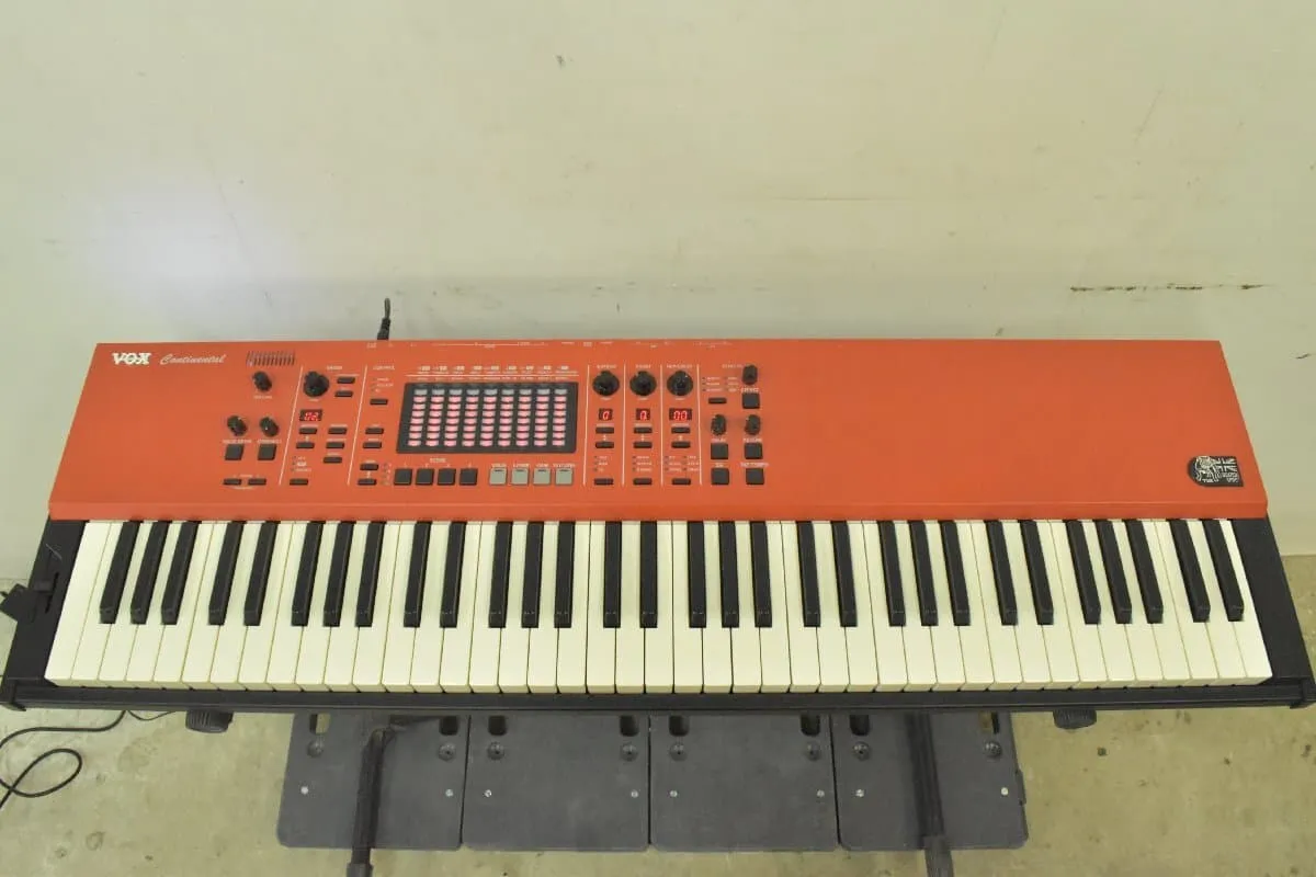 VOX CONTINENTAL シンセサイザー キーボード - 楽器の買取屋さん｜最短
