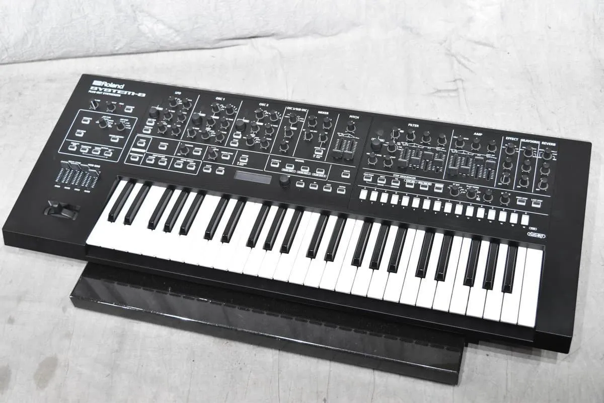 Roland System-8 ローランド シンセサイザー - 楽器の買取屋さん｜最短