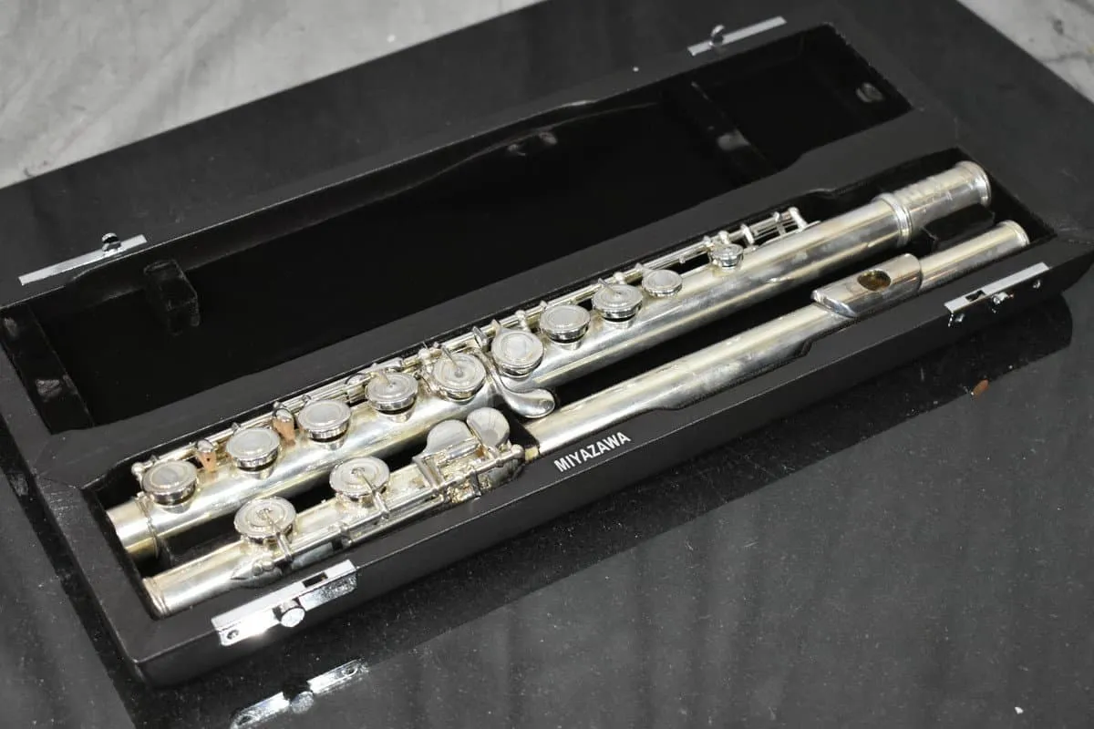 ミヤザワ フルート　NS MZ-3B L/R 925 頭管部銀製　Eメカニズム MIYAZAWA ミヤザワ フルート Flute NS MZ-3B L/R 925 Silver The