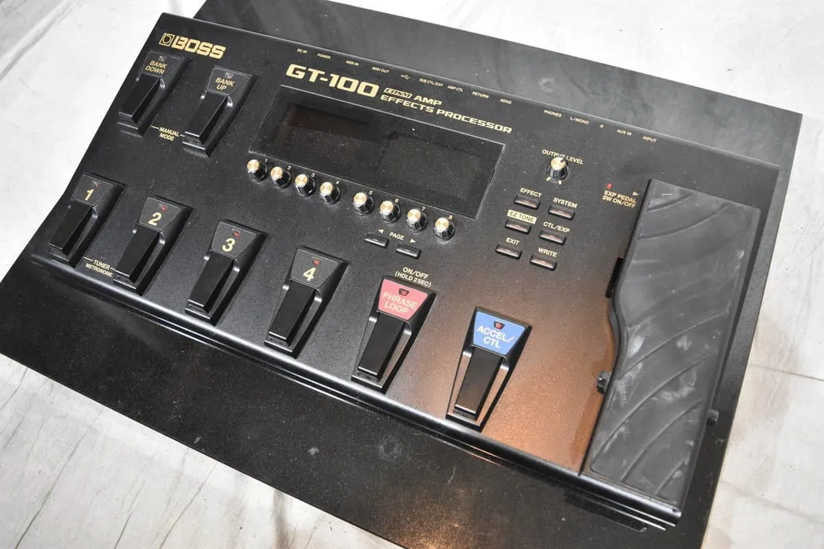 BOSS ボス GT-100 マルチエフェクター/ギターエフェクト