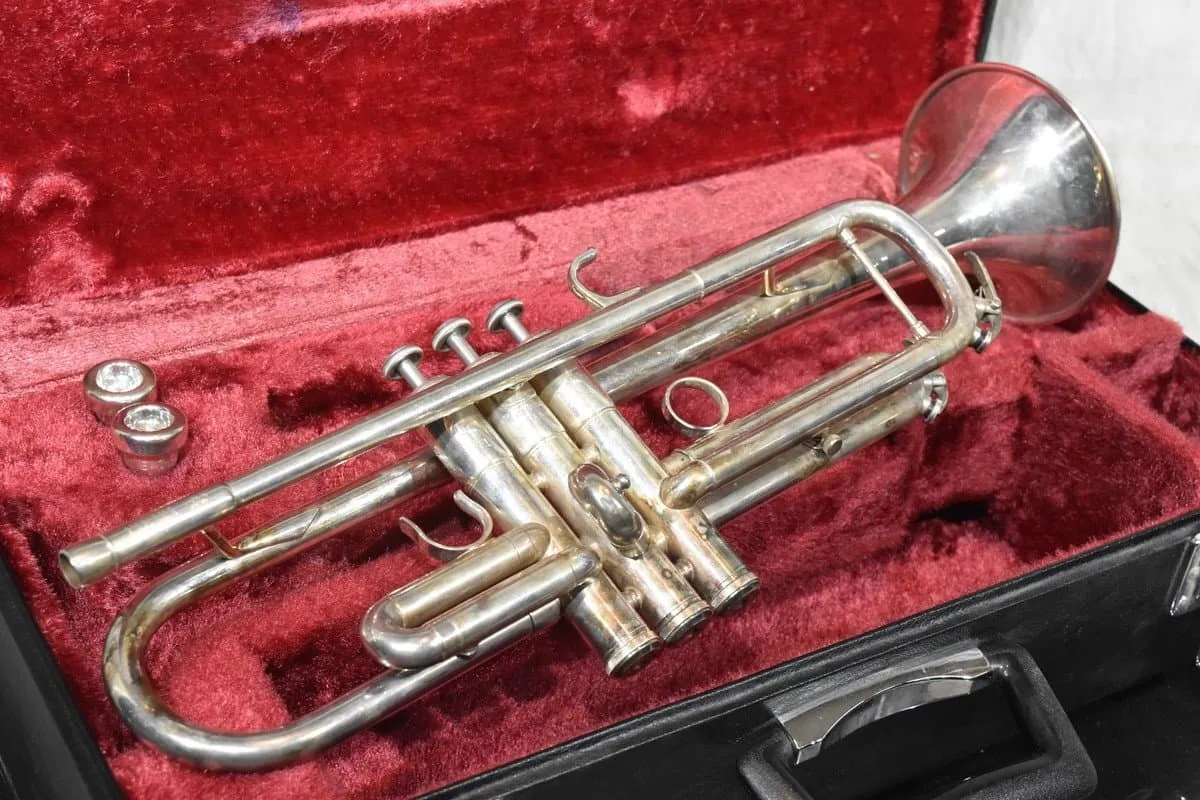 【YAMAHA トランペット YTR-4325GS】純正ケース付き YAMAHA/ヤマハ トランペット YTR-4325GS - 楽器の買取屋さん｜最短30分