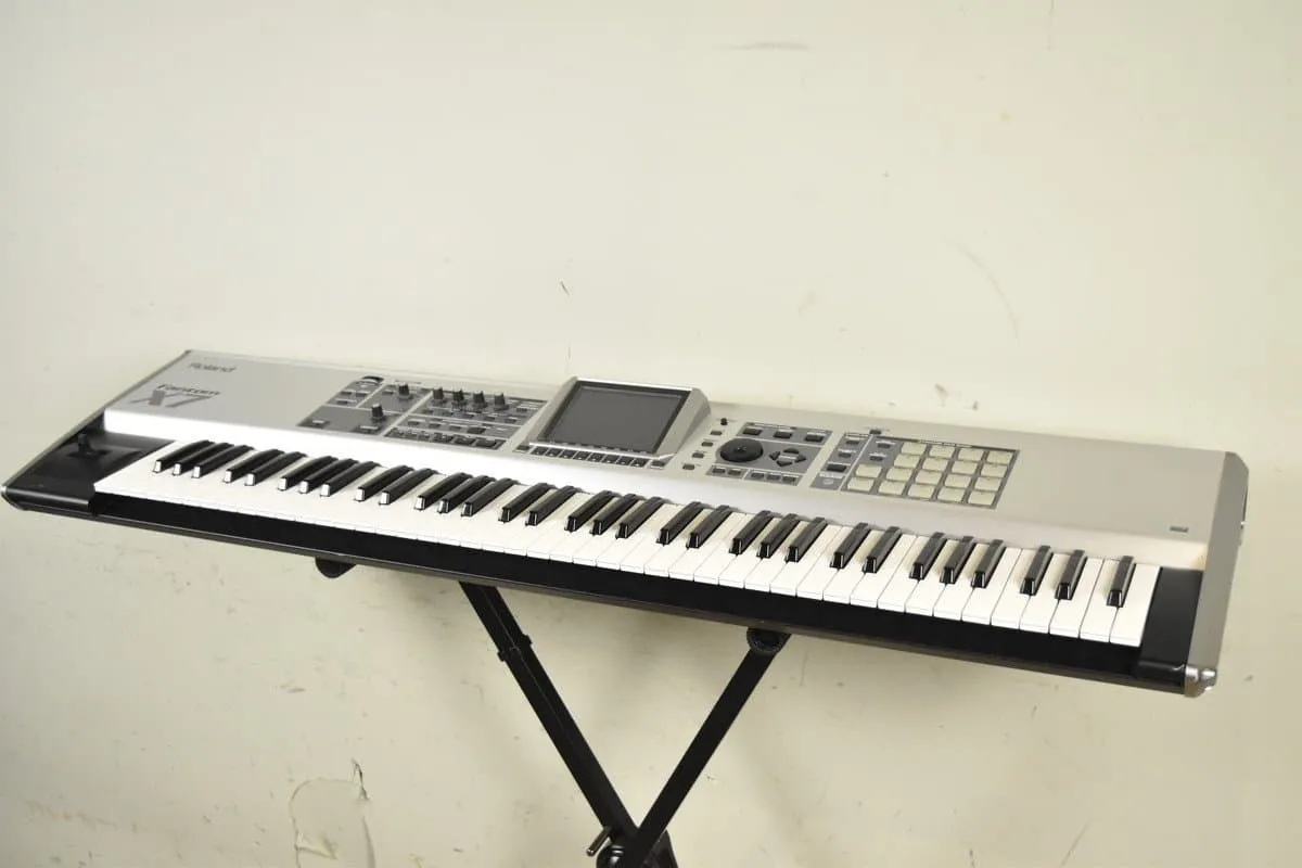 Roland/ローランド シンセサイザー FANTOM-X7 - 楽器の買取屋さん