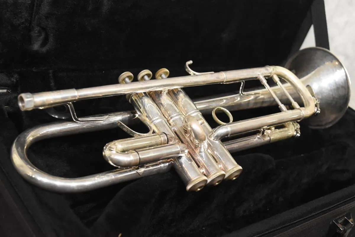 ビンセントバックトランペット　TR-400 ビンセントバックトランペット TR-400 Bach TR400 Silver