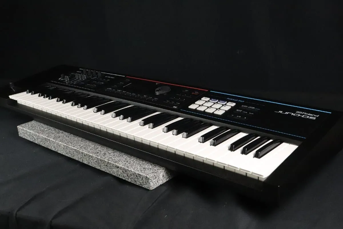 Roland ローランド JUNO-DS 61 シンセサイザー 61鍵 - 楽器の Roland ローランド JUNO-DS 61 シンセサイザー 61鍵 - 楽器の
