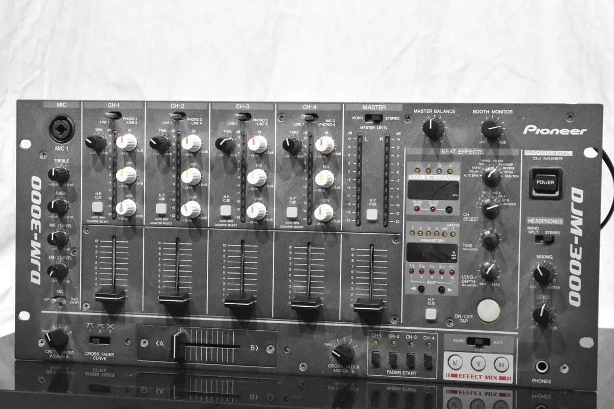 PIONEER パイオニア DJM-3000 DJミキサー - 楽器の買取屋さん｜最短30