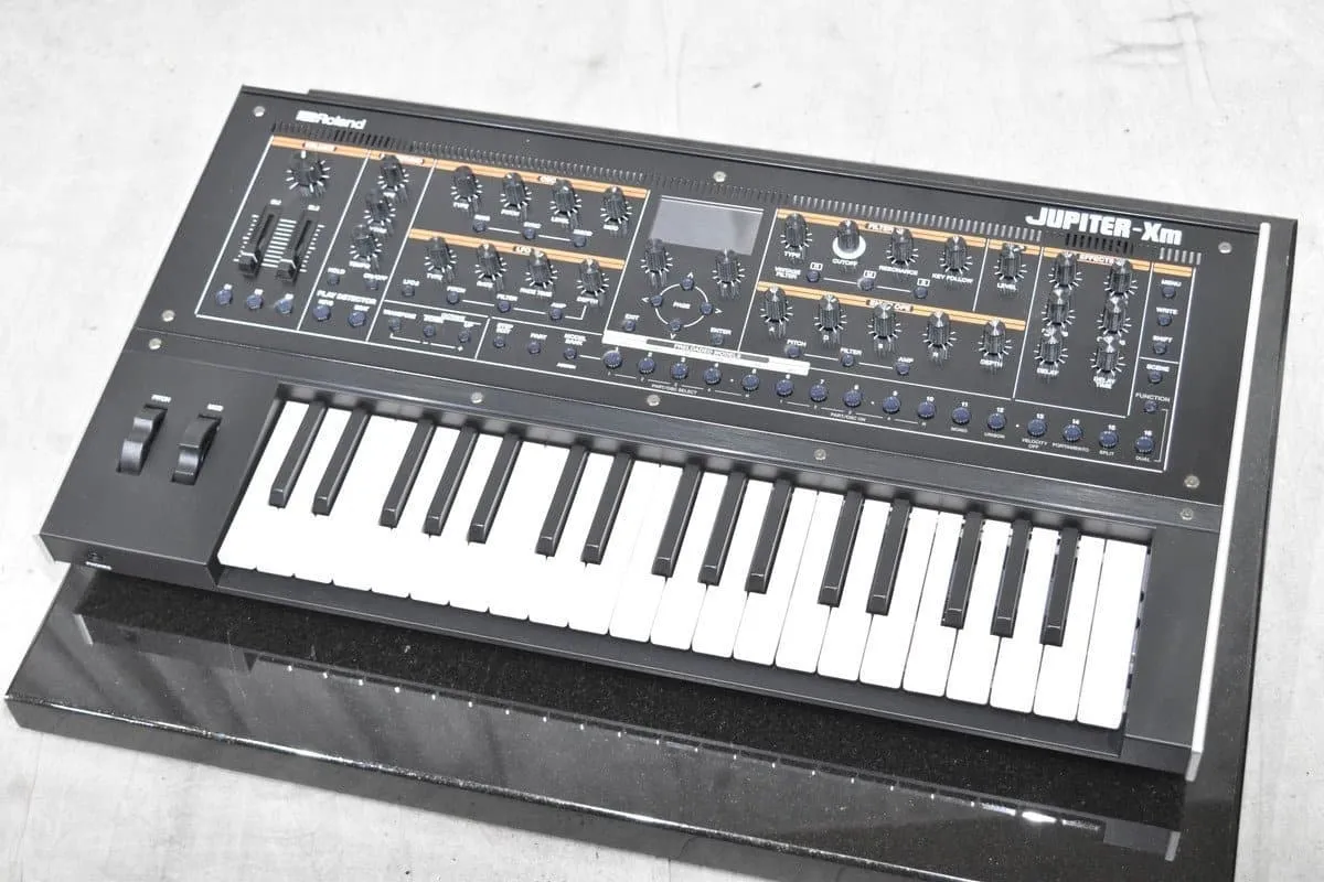 Roland ローランド JUPITER-XM シンセサイザー - 楽器の買取屋