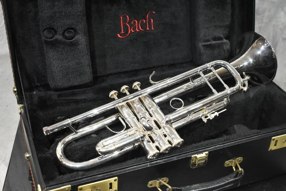 Bach トランペット Stradivarius model 37ケース付き B♭ トランペット - Stradivarius ： Bach | 野中貿易