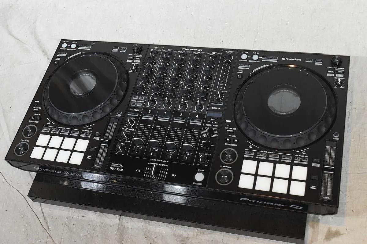 Pioneer/パイオニア DJコントローラー DDJ-1000 - 楽器の買取屋さん