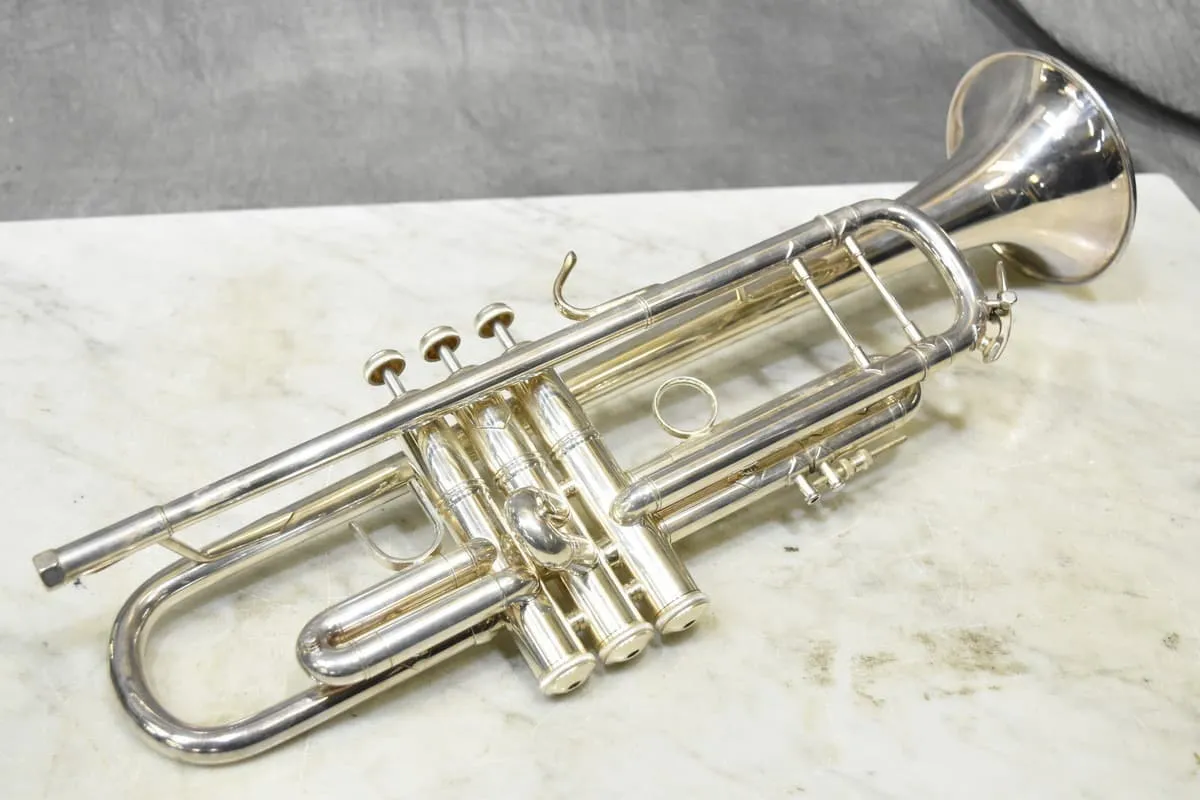 Vincent Bach Stradivarius 180ML 37 SP トランペット - 楽器の買取屋